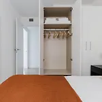 Blueground Antiga Esq De Leixample Furnished Bcn-137