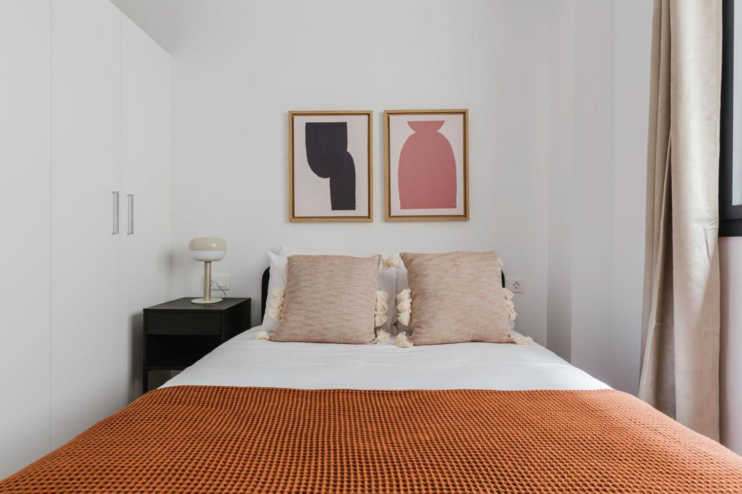 Blueground Antiga Esq De Leixample Furnished Bcn-137